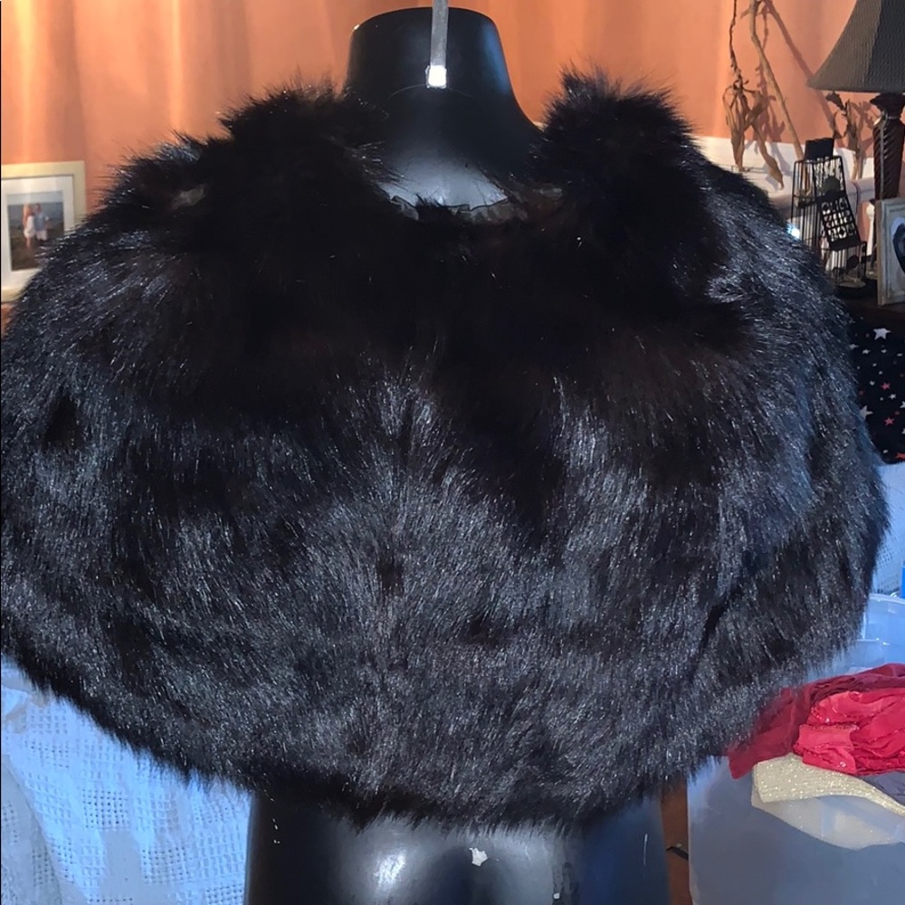 Robinov & Spear new york genuine fur cape shaw - Picture 3 of 8